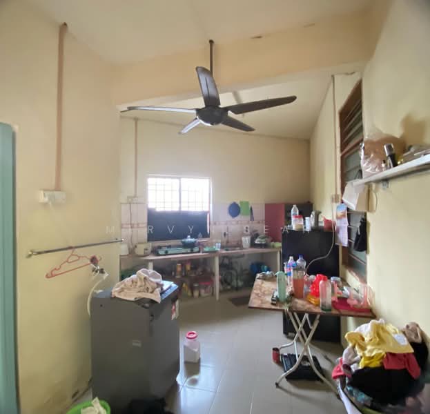 Rumah Teres 1 Tingkat untuk Dijual di Taman Widuri (Sungai Jawi) - Mervyn Seah - Kitchen - PropertyGuru.com.my
