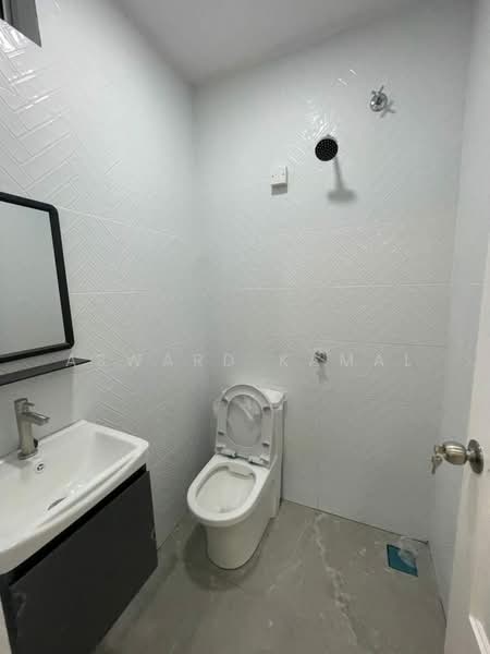Rumah Teres untuk Dijual di Sikamat (Negeri Sembilan) - Asward Kamal - Bathroom - PropertyGuru.com.my