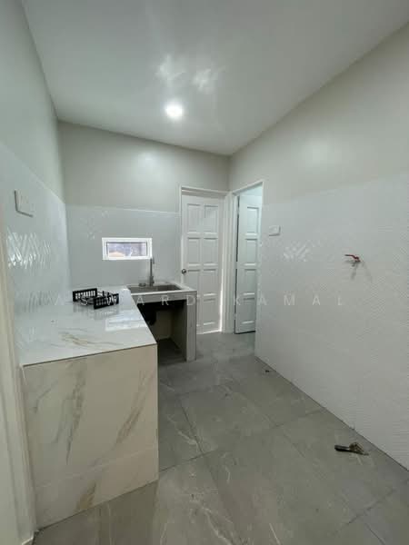Rumah Teres untuk Dijual di Sikamat (Negeri Sembilan) - Asward Kamal - Kitchen - PropertyGuru.com.my