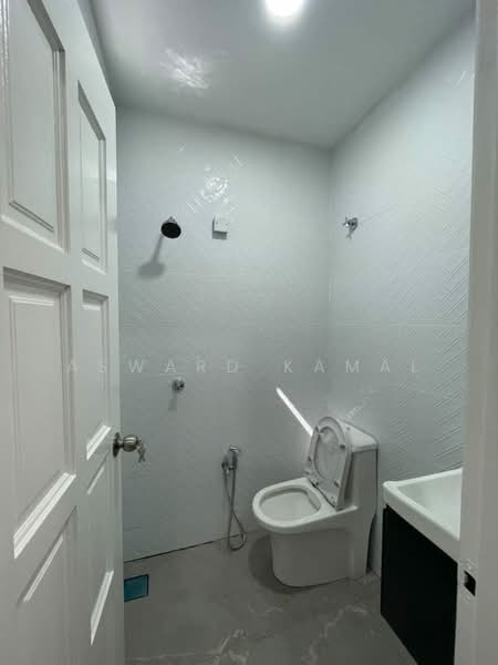 Rumah Teres untuk Dijual di Sikamat (Negeri Sembilan) - Asward Kamal - Bathroom - PropertyGuru.com.my
