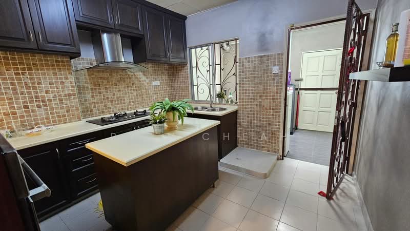 Rumah Teres 2 Tingkat untuk Dijual di Bandar Sri Damansara (Selangor) - Ryan Cheah - Kitchen - PropertyGuru.com.my