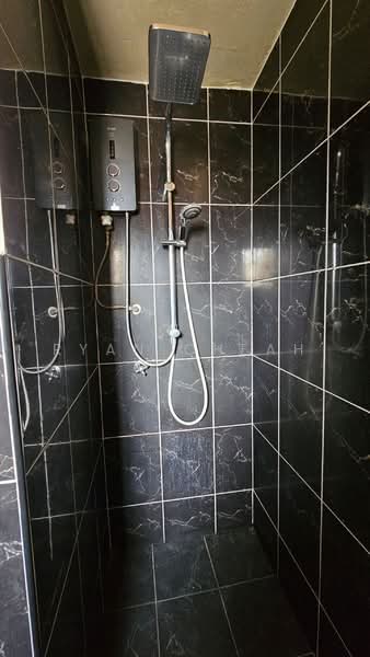 Rumah Teres 2 Tingkat untuk Dijual di Bandar Sri Damansara (Selangor) - Ryan Cheah - Bathroom - PropertyGuru.com.my