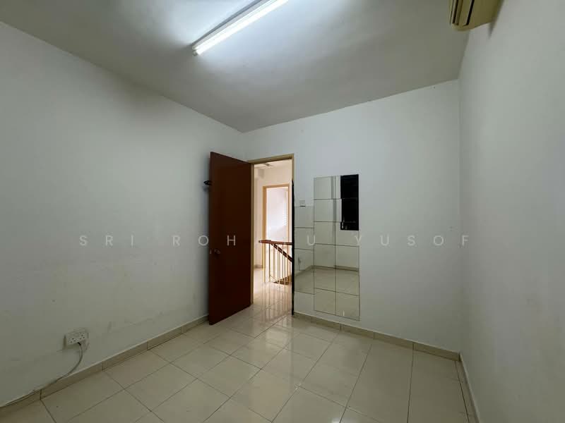 2.5-storey Terraced House for Rent in Taman Saujana Ampang (Ampang) - Sri Rohayu Yusof - PropertyGuru.com.my