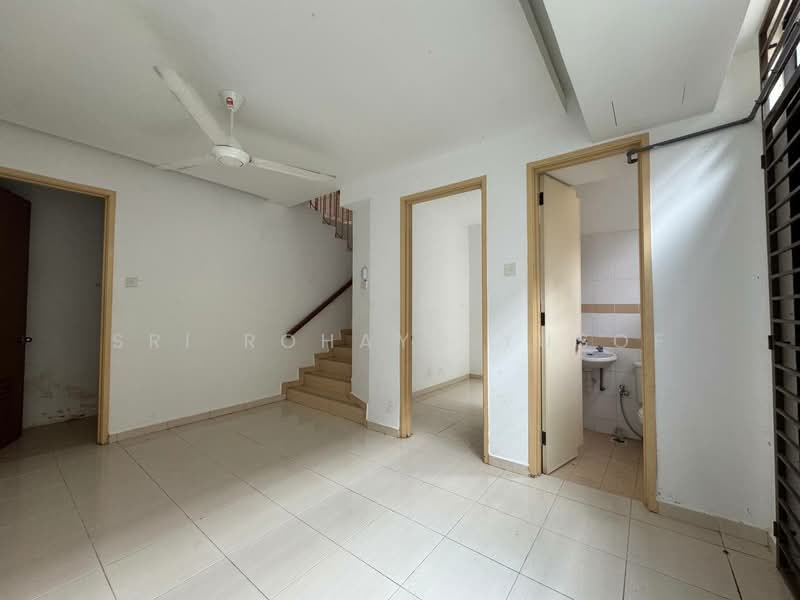 2.5-storey Terraced House for Rent in Taman Saujana Ampang (Ampang) - Sri Rohayu Yusof - PropertyGuru.com.my