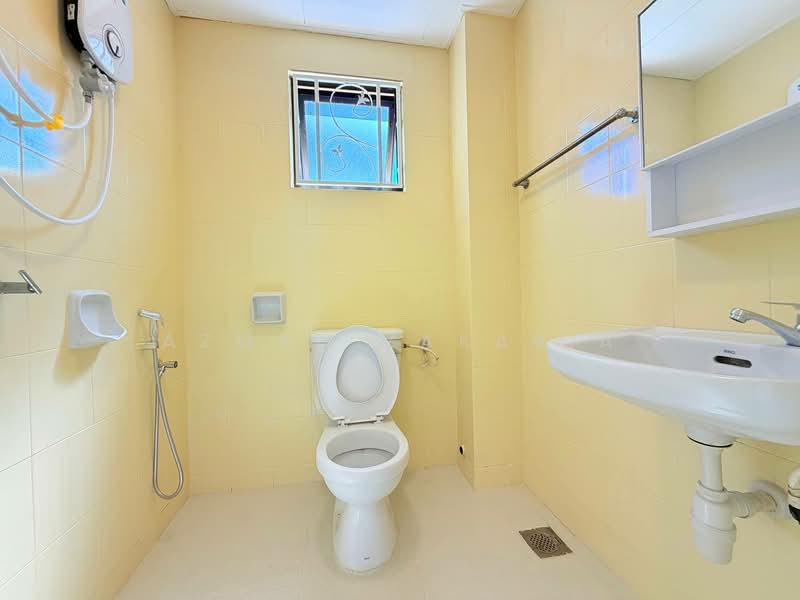 Rumah Teres 2-Tingkat untuk Dijual di Taman TTDI Jaya (Shah Alam) - AZMAN ZAKARIA - Bathroom - PropertyGuru.com.my