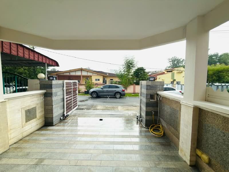 2-storey Terraced House for Rent in Rawang (Selangor) - Kwong Xiao Wei - Exterior - PropertyGuru.com.my