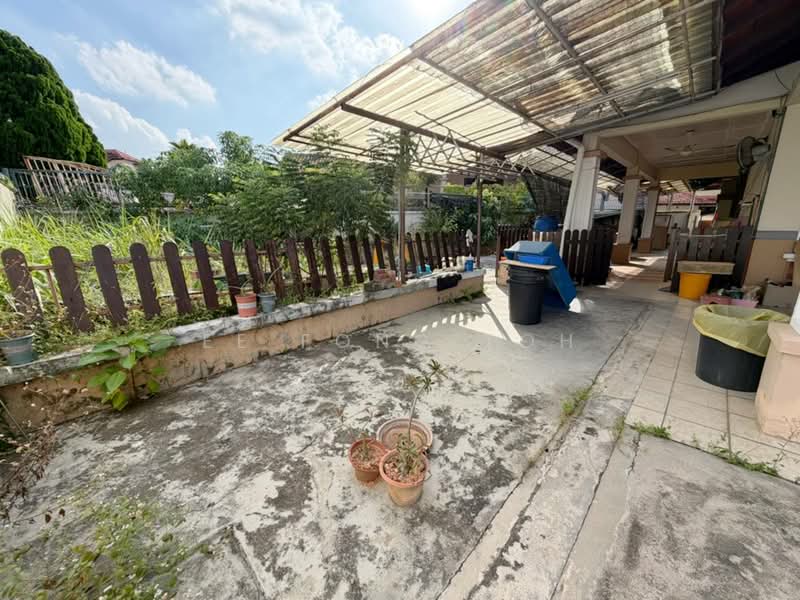 Rumah Teres 1-Tingkat untuk Dijual di Taman Pelangi Indah (Ulu Tiram) - Ee Fong Toh - Exterior - PropertyGuru.com.my