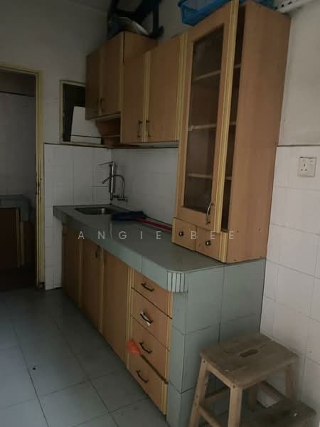 Pangsapuri untuk Disewa di Pangsapuri Desa Tanjung - Angie Bee - Kitchen - PropertyGuru.com.my