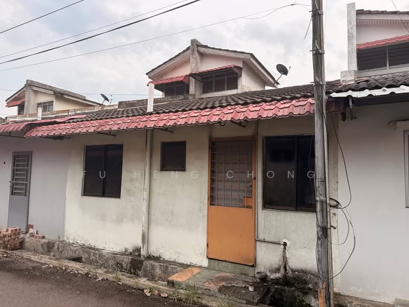 Rumah Teres 1-Tingkat untuk Dijual di Taman Desa Jaya (Johor Bahru) - Fu Heng Chong - Exterior - PropertyGuru.com.my