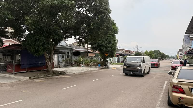Rumah Teres 1-Tingkat untuk Dijual di Taman Desa Jaya (Johor Bahru) - Fu Heng Chong - Exterior - PropertyGuru.com.my