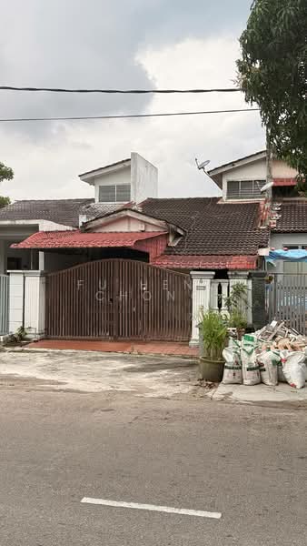 Rumah Teres 1-Tingkat untuk Dijual di Taman Desa Jaya (Johor Bahru) - Fu Heng Chong - Exterior - PropertyGuru.com.my