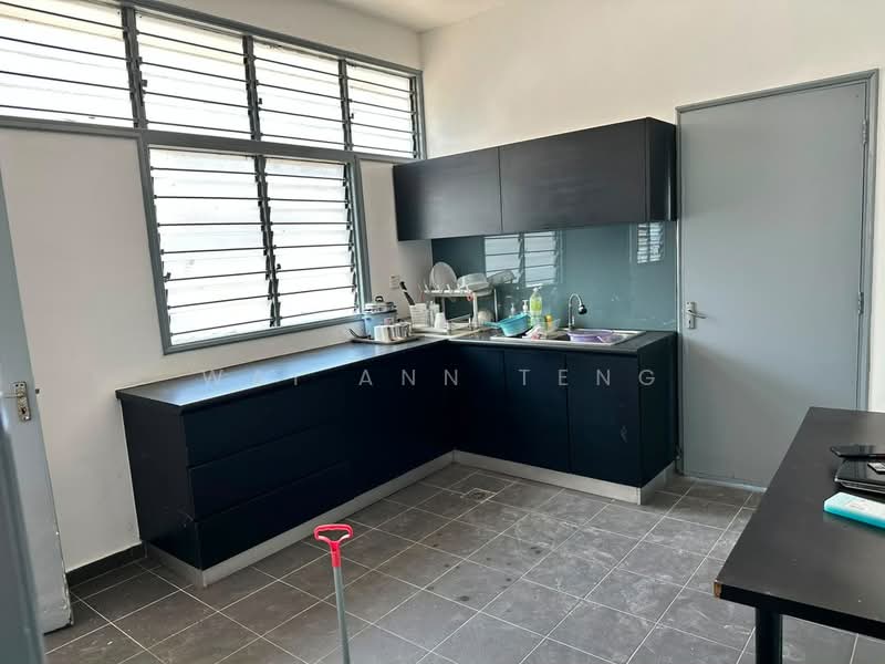Rumah Banglo untuk Disewa di Petaling Jaya (Selangor) - Wai Ann Teng - Kitchen - PropertyGuru.com.my