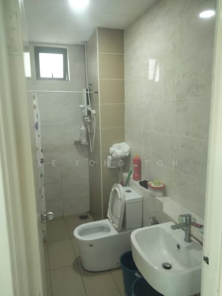 Servis Apartment untuk Dijual di D'Summit Residences - Ee Fong Toh - Bathroom - PropertyGuru.com.my