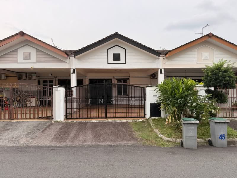 Rumah Teres 1-Tingkat untuk Dijual di Bandar Jaya Putra (Johor Bahru) - Fu Heng Chong - Exterior - PropertyGuru.com.my