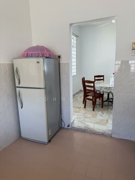 Bungalow House for Rent in Pantai Sepang Putra (Sepang) - John Tee - Kitchen - PropertyGuru.com.my