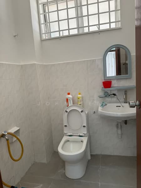 Bungalow House for Rent in Pantai Sepang Putra (Sepang) - John Tee - Bathroom - PropertyGuru.com.my