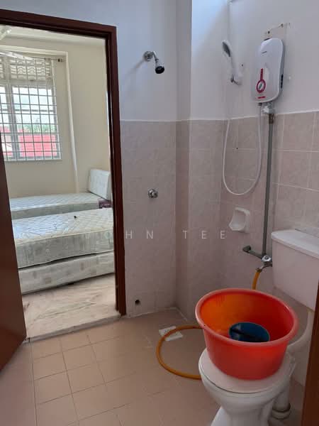 Bungalow House for Rent in Pantai Sepang Putra (Sepang) - John Tee - Bathroom - PropertyGuru.com.my