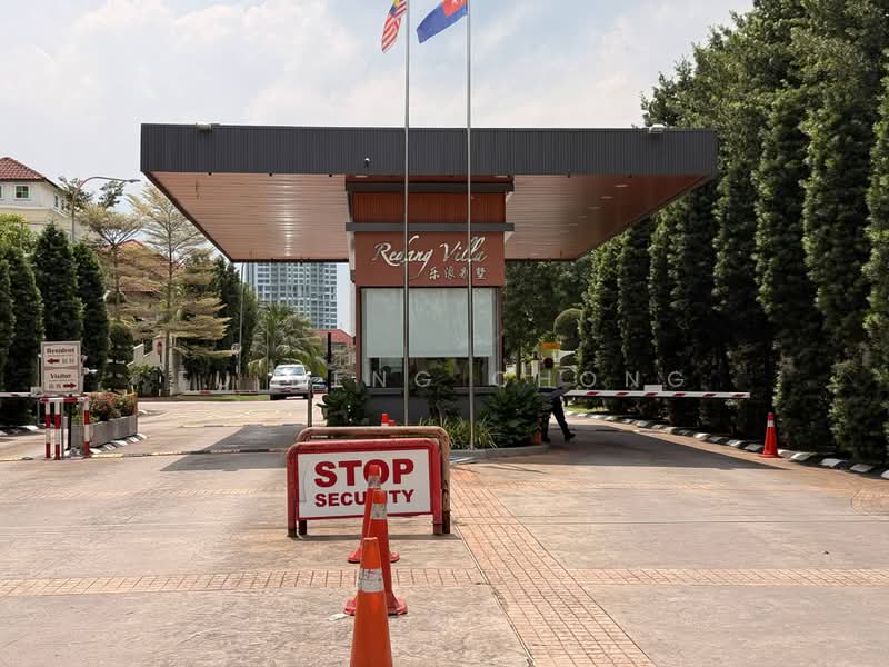 Semi-Detached House for Sale in Taman Molek (Johor Bahru) - Fu Heng Chong - Exterior - PropertyGuru.com.my
