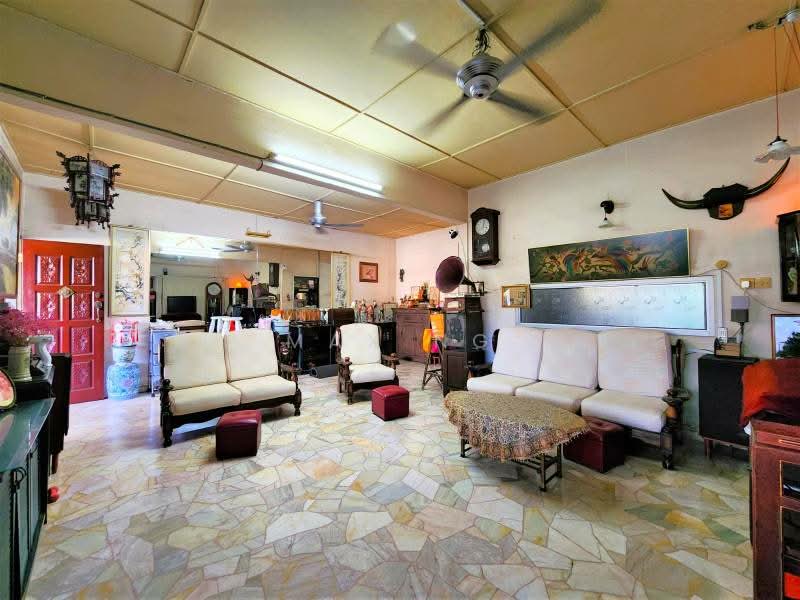 Rumah Teres 1 Tingkat untuk Dijual di Jelutong (Penang) - Max Ng - Living Room - PropertyGuru.com.my
