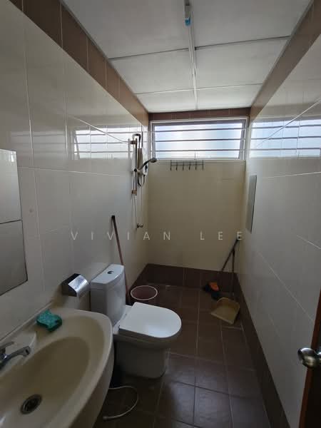 Kondominium untuk Disewa di Platinum Hill PV 2 - Vivian Lee - Bathroom - PropertyGuru.com.my