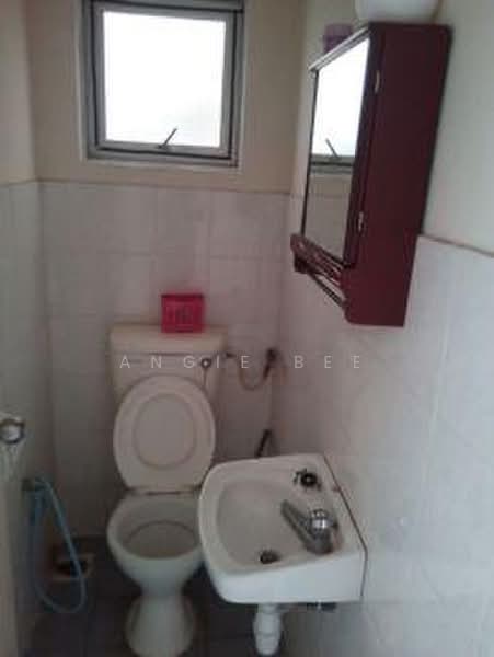 Apartment for Sale at Kantan Court - Angie Bee - Bathroom - PropertyGuru.com.my