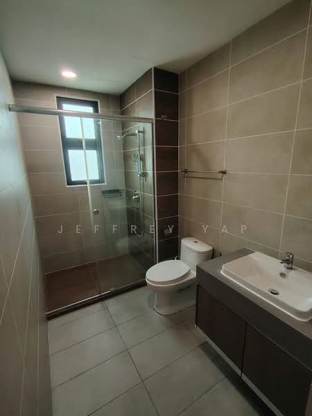 Kondominium untuk Disewa di Hillcrest Heights - Jeffrey Yap - Bathroom - PropertyGuru.com.my