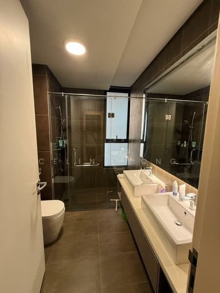 Kondominium untuk Dijual di The Rainz - Celine Kong - Bathroom - PropertyGuru.com.my