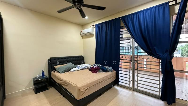 Rumah Teres 2-Tingkat untuk Dijual di Taman Scientex Senai (Senai) - Daniel Yong - Bedroom - PropertyGuru.com.my