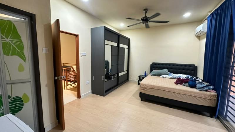 Rumah Teres 2-Tingkat untuk Dijual di Taman Scientex Senai (Senai) - Daniel Yong - Bedroom - PropertyGuru.com.my