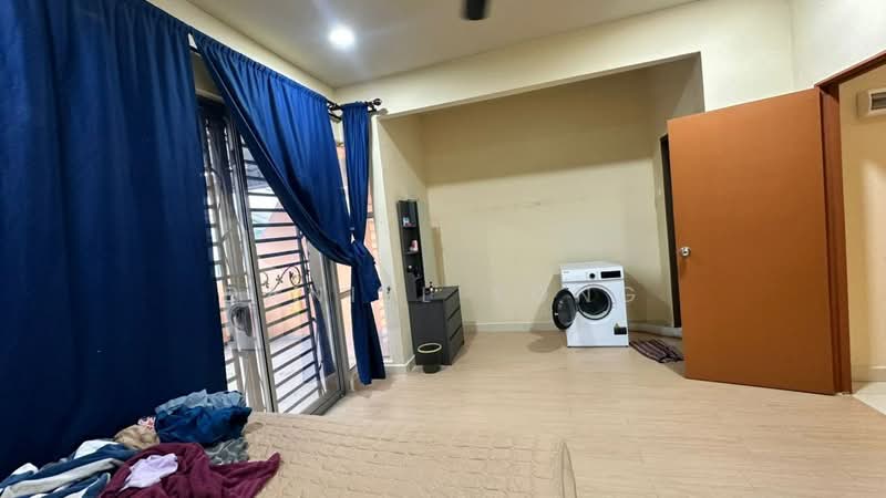 Rumah Teres 2-Tingkat untuk Dijual di Taman Scientex Senai (Senai) - Daniel Yong - Bedroom - PropertyGuru.com.my