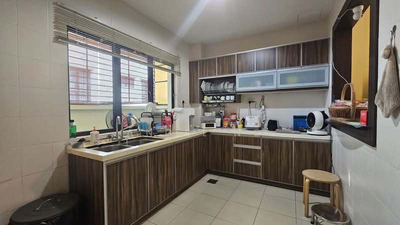 3-storey Terraced House for Sale in Taman Bukit Prima (Cheras) - Angel Ng - Kitchen - PropertyGuru.com.my