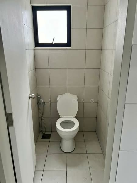 Shop / Office for Rent in Setia Alam (Selangor) - Den Ong - Bathroom - PropertyGuru.com.my