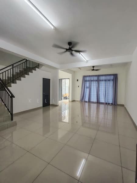 2-storey Terraced House for Rent in Taman Austin Duta (Tebrau) - Kelly Chen - Living Room - PropertyGuru.com.my