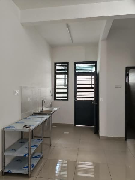 2-storey Terraced House for Rent in Taman Austin Duta (Tebrau) - Kelly Chen - Kitchen - PropertyGuru.com.my