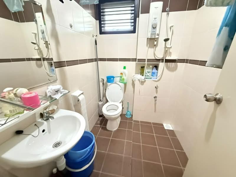 2-storey Terraced House for Sale in Taman Nusa Idaman (Iskandar Puteri (Nusajaya)) - Ee Fong Toh - Bathroom - PropertyGuru.com.my