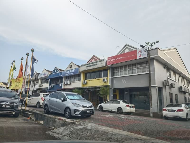 Shop / Office for Sale in Taman Universiti (Skudai) - Julie Yew - Exterior - PropertyGuru.com.my