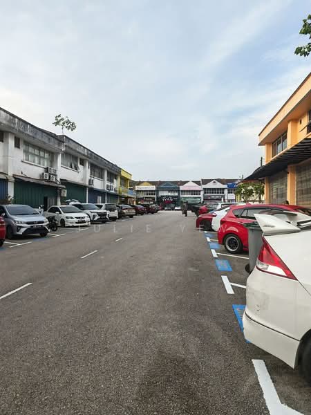 Shop / Office for Sale in Taman Universiti (Skudai) - Julie Yew - Exterior - PropertyGuru.com.my