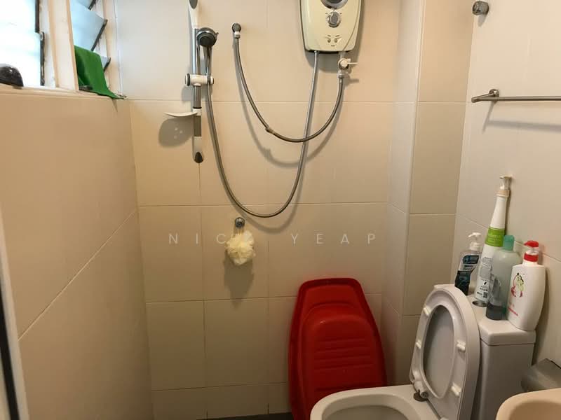 Rumah Teres 2 Tingkat untuk Dijual di Taman Bukit Maluri (Kepong) - Nick Yeap - Bathroom - PropertyGuru.com.my