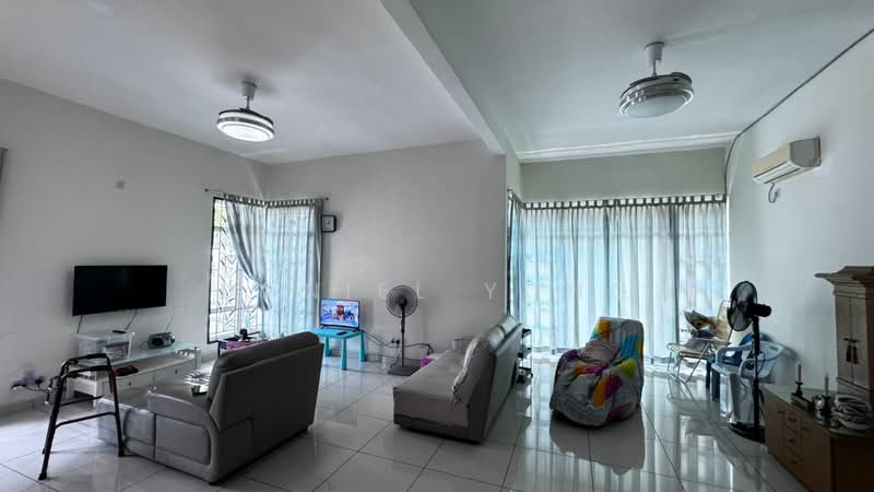 Rumah Berkembar untuk Dijual di Taman Universiti (Skudai) - Daniel Yong - Living Room - PropertyGuru.com.my