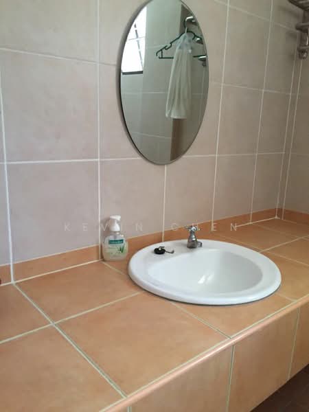 Rumah Berkembar untuk Disewa di Taman Vista Mutiara (Bandar Sungai Long) - Kevin Chen - Bathroom - PropertyGuru.com.my