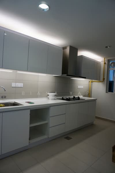 Servis Apartment untuk Dijual di Uptown Residences - Biana Yap - Kitchen - PropertyGuru.com.my
