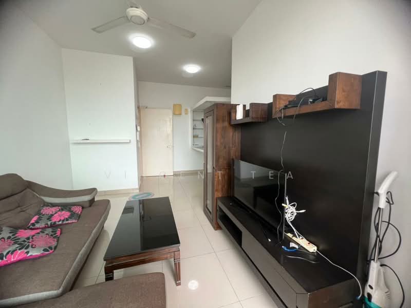 Pangsapuri untuk Disewa di Horizon Residence (Dwi Mutiara) - Vincent Tea - Living Room - PropertyGuru.com.my