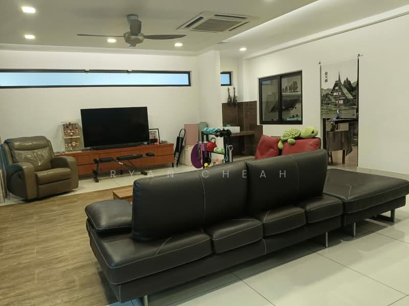 Rumah Teres 2 Tingkat untuk Dijual di Bandar Sri Damansara (Selangor) - Ryan Cheah - Living Room - PropertyGuru.com.my