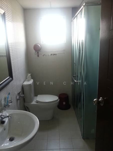 Kondominium untuk Dijual di Axis Residence @ Axis Pandan - Viven Chia - Bathroom - PropertyGuru.com.my
