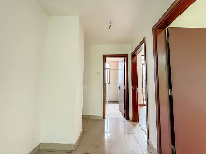 3-storey Terraced House for Sale in Diamond City (Semenyih) - Hazeman Omar - Corridor - PropertyGuru.com.my