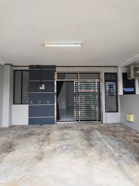 2-storey Terraced House for Rent in Bukit Indah (Iskandar Puteri (Nusajaya)) - April Chin - Entrance - PropertyGuru.com.my