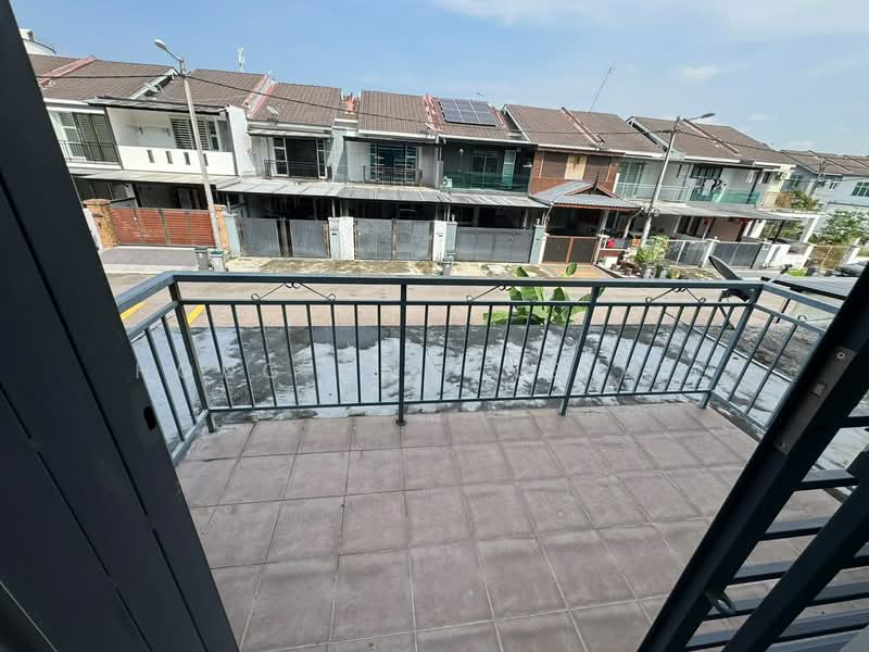 Rumah Teres 2-Tingkat untuk Disewa di Senai (Johor) - Hong Charng Lee - Exterior - PropertyGuru.com.my