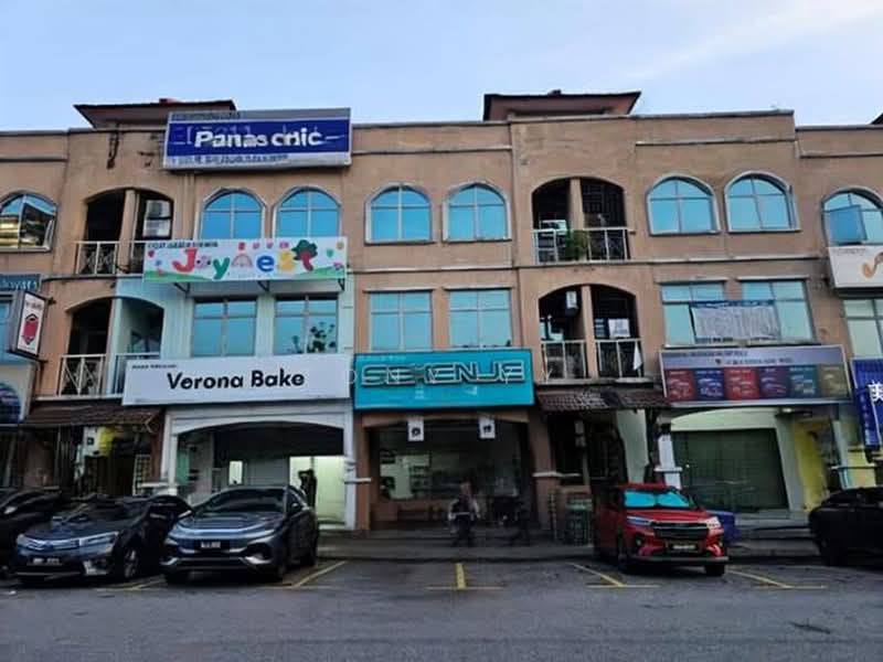 Shop / Office untuk Dijual di Bandar Puteri Puchong (Puchong) - Tony YY - Exterior - PropertyGuru.com.my
