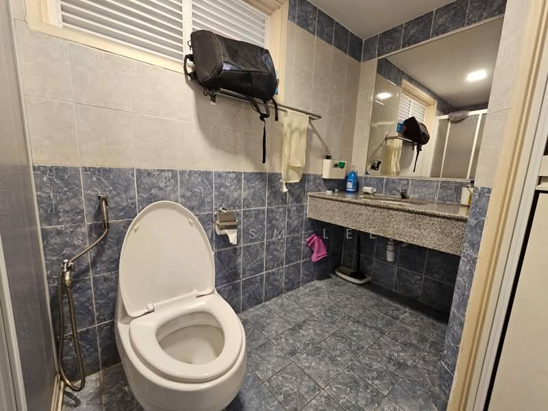 3-storey Terraced House for Sale in Taman Bukit Segar Jaya 1 (Cheras) - Mei SM Lee - Taman Bukit Segar Jaya 1 Bathroom - PropertyGuru.com.my
