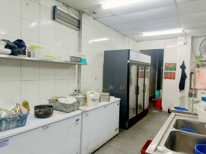 Shop for Rent in Ipoh (Perak) - Alvin Wong - Kitchen - PropertyGuru.com.my